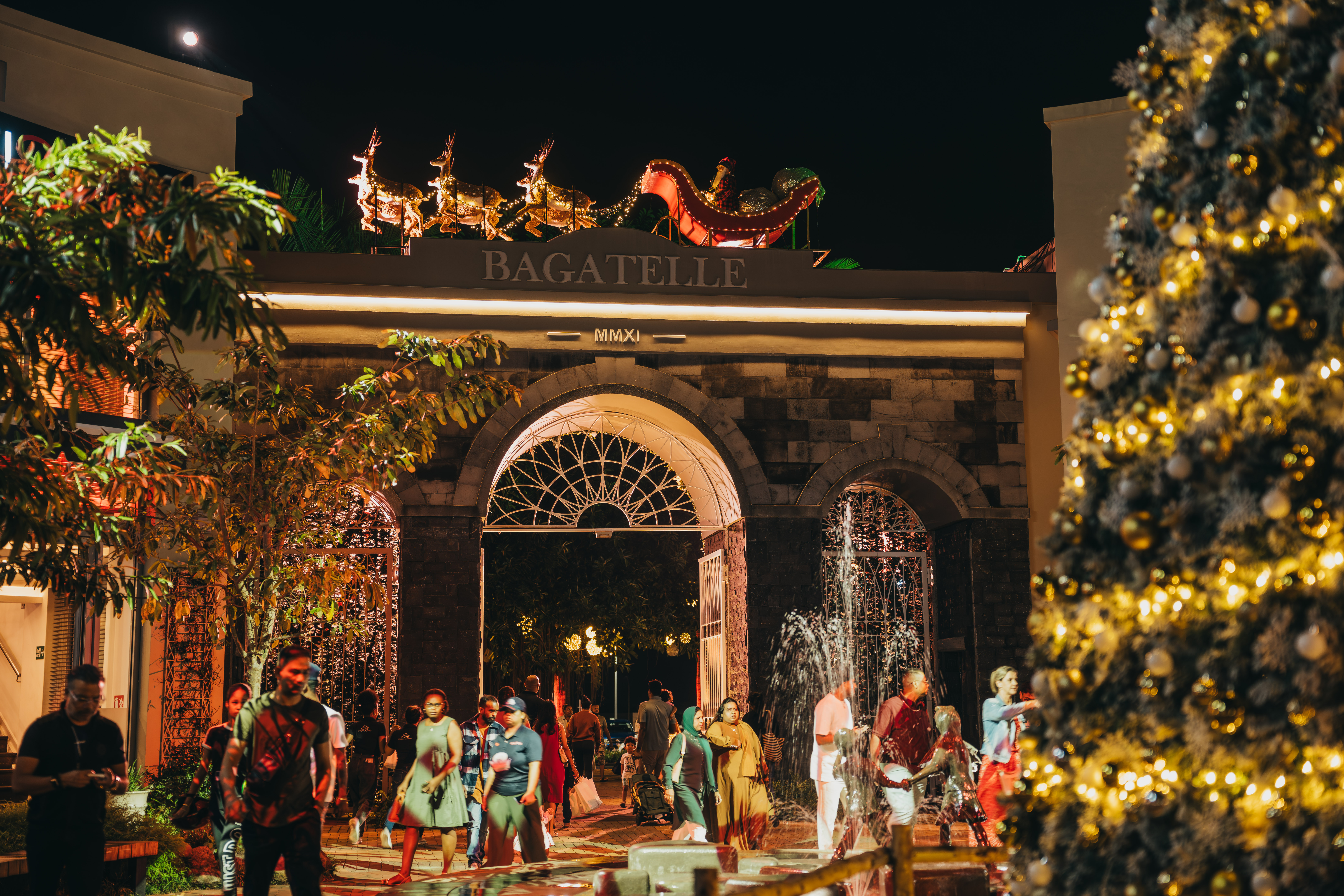 Time for Christmas at Bagatelle Mall!