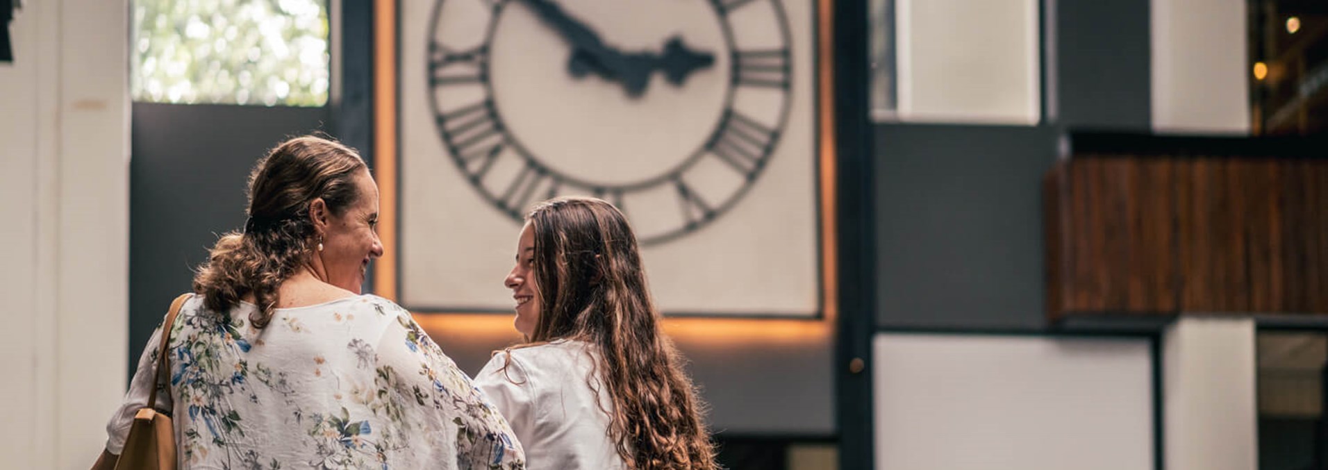 So'flo by Ascencia | Chic & Elegant Shopping in Floreal