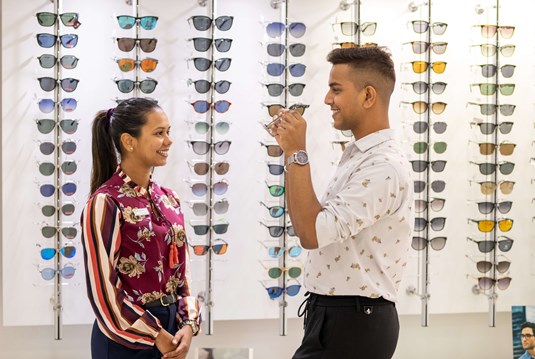 Finding the right sunglasses in Mauritius : where to buy?