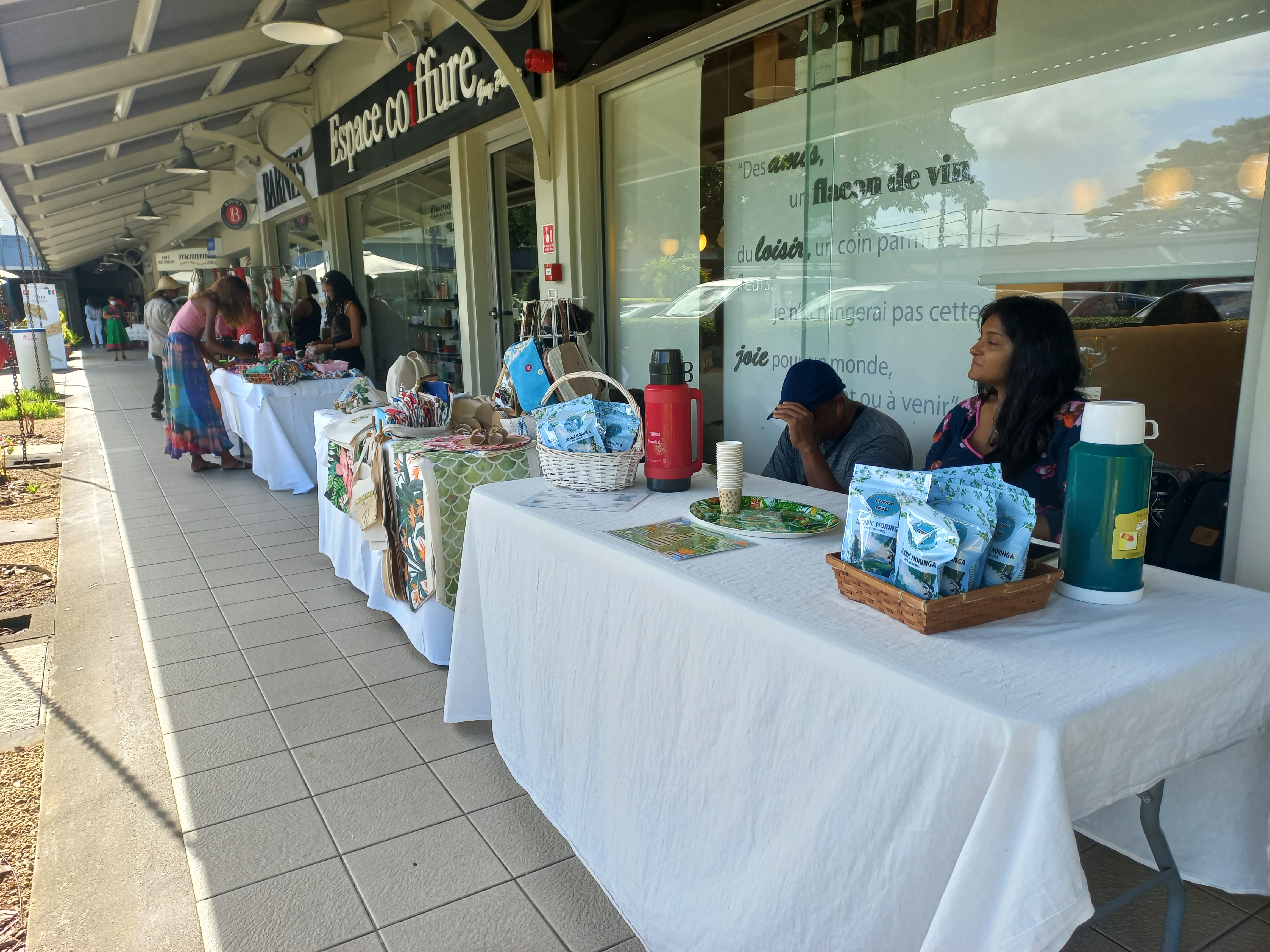 Les Allées Easter Market (1)